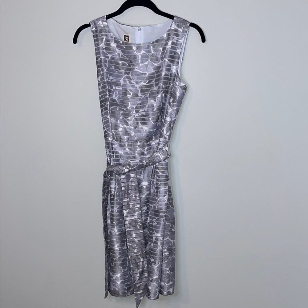 Anne Klein Elegant Silver Patterned Dress 8